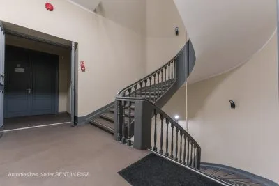 Izīrē biroju, Aspazijas iela 32, Rīga, Labais krasts, Centrs / 400 € 8