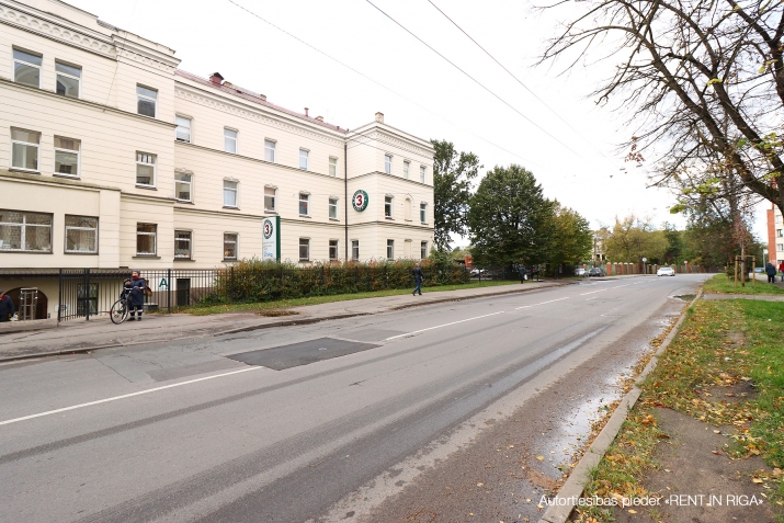 Firsa Sadovņikova iela 20 15