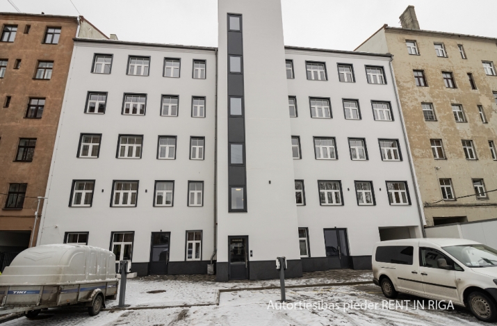 Izīrē dzīvokli, Aleksandra Čaka iela 123, Rīga, Labais krasts, Centrs / 950 € 15