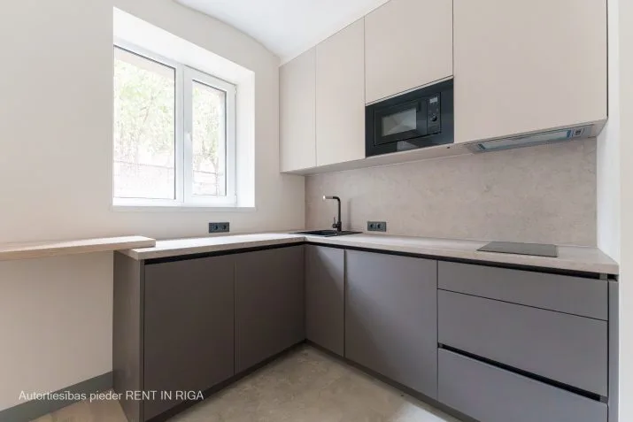 Pārdod dzīvokli, Zeļļu iela 13, Rīga, Kreisais krasts, Āgenskalns / 59 250 € 1