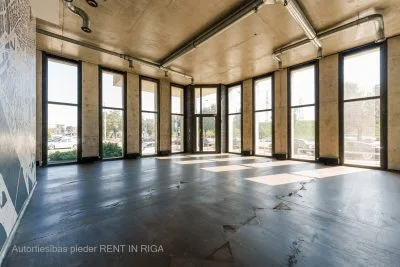 Pārdod tirdzniecības telpas, 13. janvāra iela 21, Rīga, Labais krasts, Centrs / 250 000 € 1