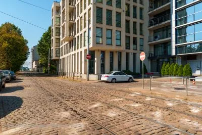 Pārdod tirdzniecības telpas, 13. janvāra iela 21, Rīga, Labais krasts, Centrs / 250 000 € 2