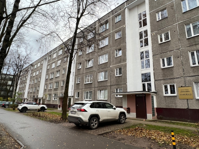 Lokomotīves iela 44 1