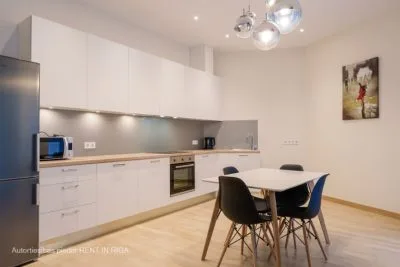 Izīrē dzīvokli, Mežaparka prospekts iela 1, Jūrmala, Dzintari / 1 600 € 7