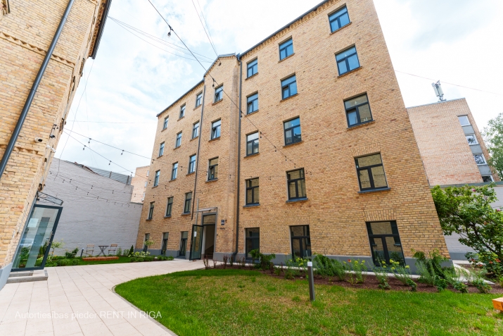 Izīrē dzīvokli, Stabu iela 87, Rīga, Labais krasts, Centrs / 590 € 12