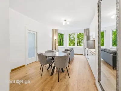 Skaists, svaigi remontēts dzīvoklis ilgtermiņa īrei., Duntes iela 28, Rīga / 700 € 2