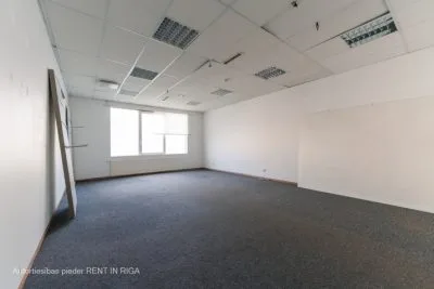 Izīrē tirdzniecības telpas, Starta iela 4a, Rīga, Labais krasts, Čiekurkalns / 5 000 € 7