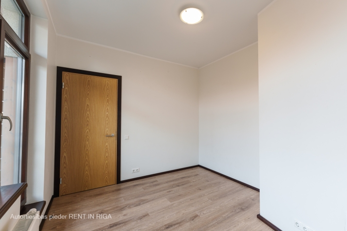 Pārdod dzīvokli, Miera iela 61, Rīga, Labais krasts, Centrs / 128 000 € 6