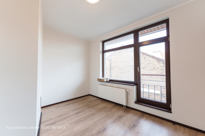 Pārdod dzīvokli, Miera iela 61, Rīga, Labais krasts, Centrs / 128 000 € 5