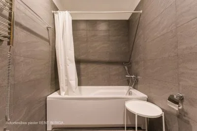 Izīrē dzīvokli, Mežaparka prospekts iela 1, Jūrmala, Dzintari / 2000 € 5