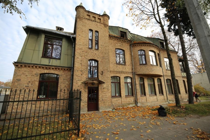 Krūzes iela 5 1