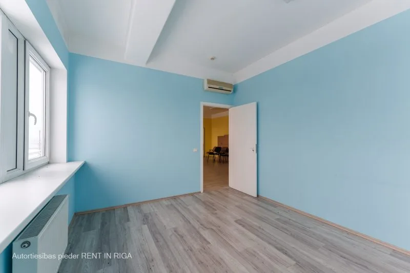 Ganību dambis iela 36 5