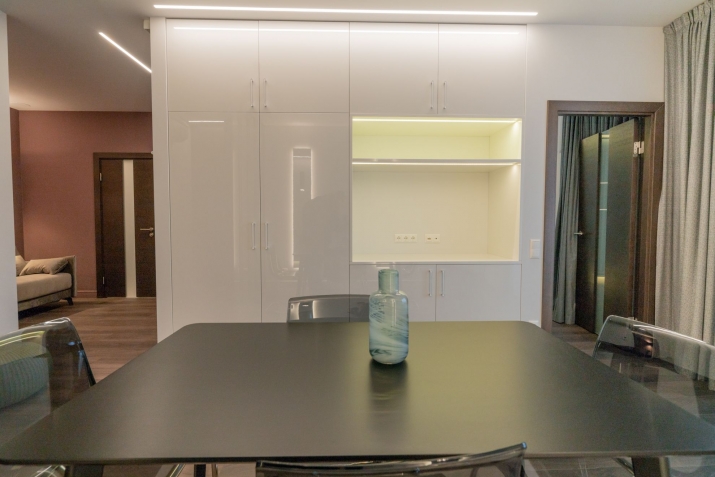 Izīrē dzīvokli, Birznieka Upīša iela 13, Rīga, Labais krasts, Centrs / 850 € 9