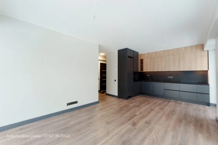 Mežmalas iela 10 3
