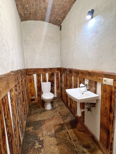 Izīrē tirdzniecības telpas, Matīsa iela 38, Rīga, Labais krasts, Centrs / 1 700 € 15