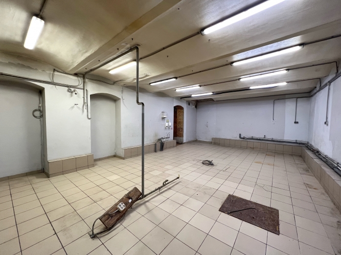 Izīrē tirdzniecības telpas, Matīsa iela 38, Rīga, Labais krasts, Centrs / 1 700 € 12