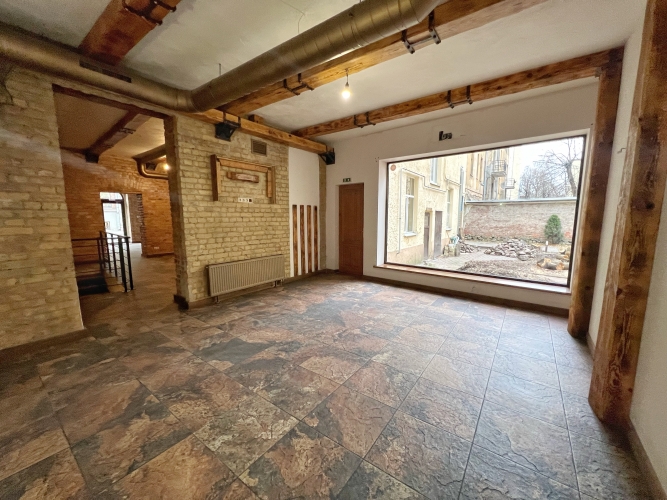 Izīrē tirdzniecības telpas, Matīsa iela 38, Rīga, Labais krasts, Centrs / 1 700 € 8