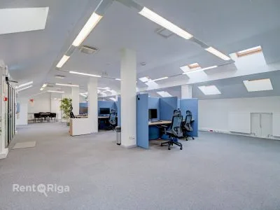Izīrē biroju, Zigfrīda Annas Meierovica bulvāris 16, Rīga, Labais krasts, Centrs / 931 € 2