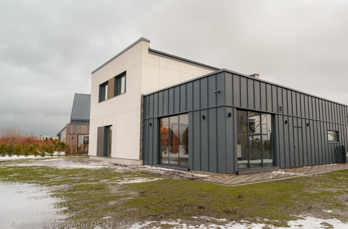 Jomas iela 8 44