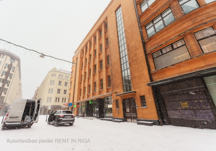 Izīrē dzīvokli, Vaļņu iela 11, Rīga, Labais krasts, Centrs / 3 000 € 36