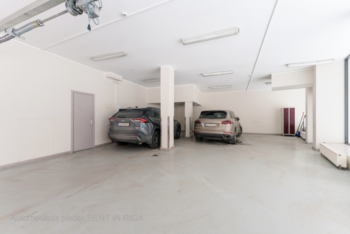 Izīrē dzīvokli, Vaļņu iela 11, Rīga, Labais krasts, Centrs / 3 000 € 33