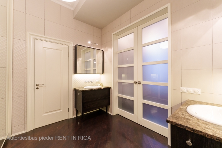 Pārdod dzīvokli, Vaļņu iela 11, Rīga, Labais krasts, Centrs / 765 000 € 15
