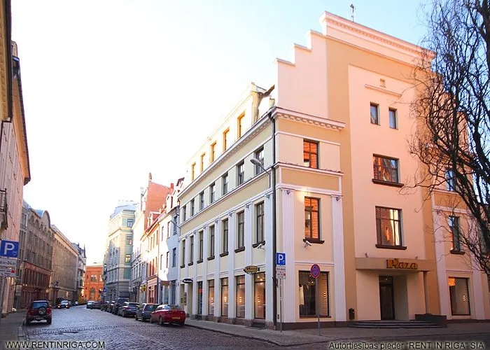 Smilšu iela 18 1