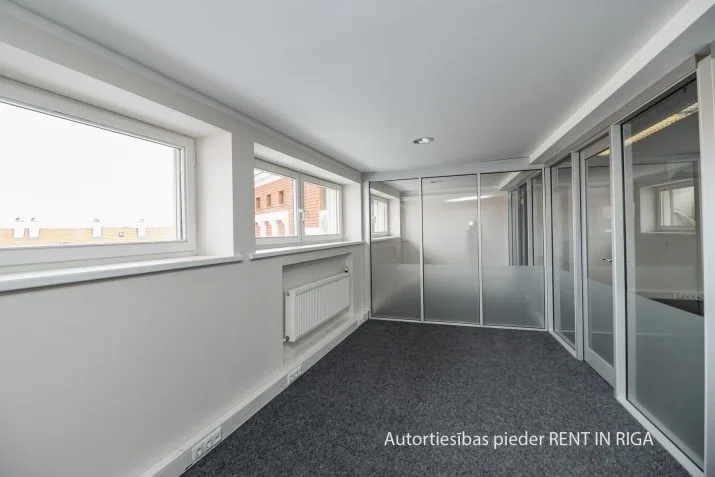 Pārdod namīpašums, Smilšu iela 18, Rīga, Labais krasts, Vecrīga / 2 850 000 € 19