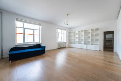 Pārdod dzīvokli, Skolas iela 30, Rīga, Centrs / 305000 € 7