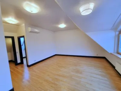 Izīrē dzīvokli, Dzirnavu iela 68, Rīga, Labais krasts, Centrs / 1 200 € 3