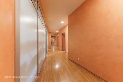 Pārdod biroju, Bērzaunes iela 9, Rīga, Labais krasts, Centrs / 358 600 € 5