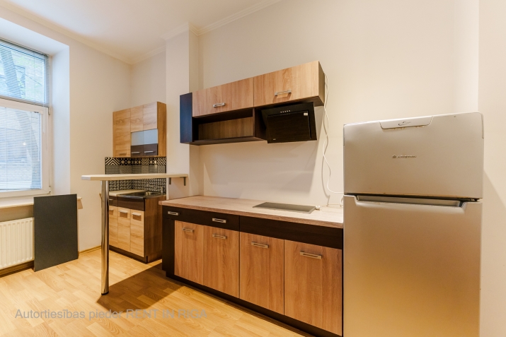 Аренда офиса, Lāčplēša iela улица 17, Rīga, Labais krasts, Centrs / 850 € 10