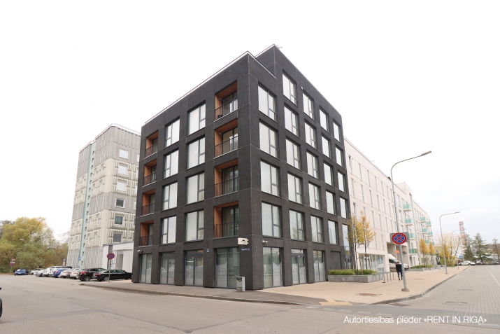 Pārdod dzīvokli, Rūpniecības iela 25, Rīga, Labais krasts, Centrs / 181 000 € 10