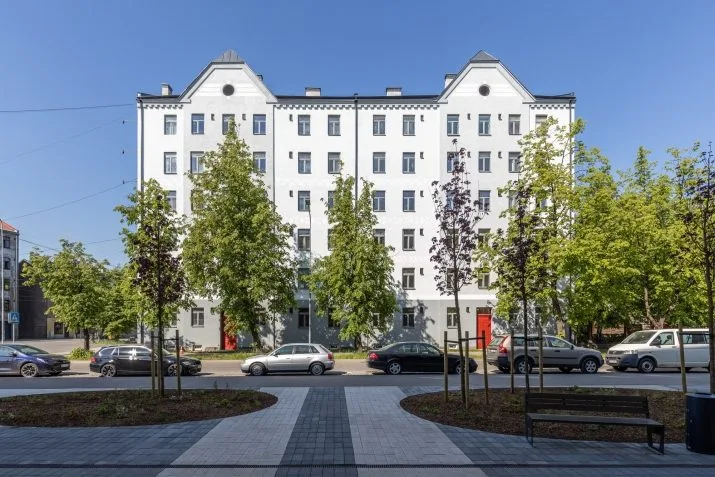 Augšiela iela 8 1