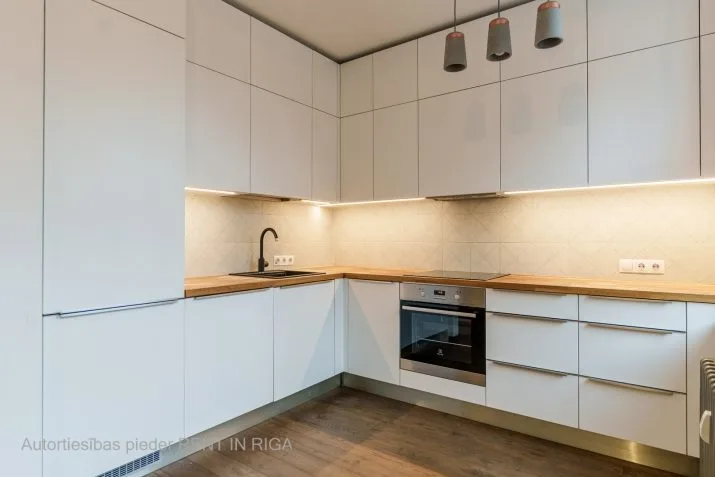 Izīrē dzīvokli, Aleksandra Čaka iela 36, Rīga, Labais krasts, Centrs / 900 € 7