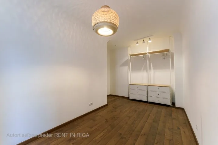 Izīrē dzīvokli, Aleksandra Čaka iela 36, Rīga, Labais krasts, Centrs / 900 € 11