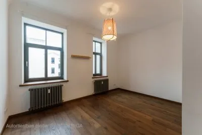 Izīrē dzīvokli, Aleksandra Čaka iela 36, Rīga, Labais krasts, Centrs / 900 € 9