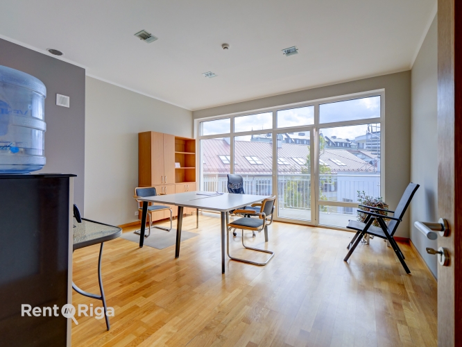 Аренда квартиры, Muitas улица 1, Rīga, Labais krasts, Centrs / 1 689 € 13