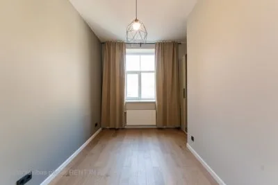 Izīrē dzīvokli, Veru iela 3, Rīga, Labais krasts, Centrs / 1 050 € 8