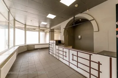 Izīrē tirdzniecības telpas, Jasmuižas iela 9b, Rīga, Labais krasts, Pļavnieki / 600 € 1