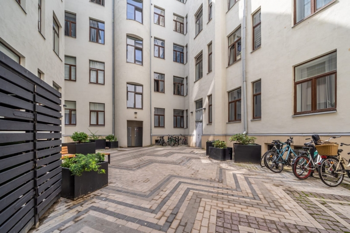 Alfrēda Kalniņa iela 1 4