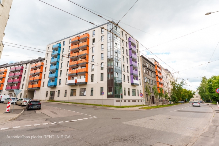 Firsa Sadovņikova iela 31 2