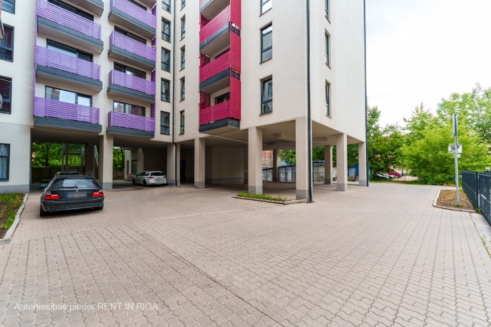Izīrē dzīvokli, Firsa Sadovņikova iela 31, Rīga, Labais krasts, Centrs / 330 € 12
