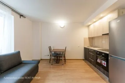 Izīrē dzīvokli, Firsa Sadovņikova iela 31, Rīga, Centrs / 330 € 5