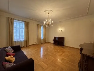 Izīrē dzīvokli, Alfrēda Kalniņa iela 4, Rīga, Labais krasts, Centrs / 750 € 10