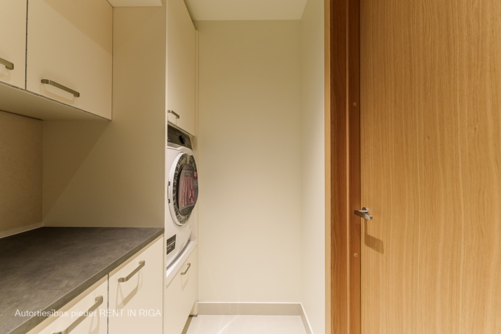 Izīrē dzīvokli, Vilandes iela 11, Rīga, Labais krasts, Centrs / 3 600 € 28