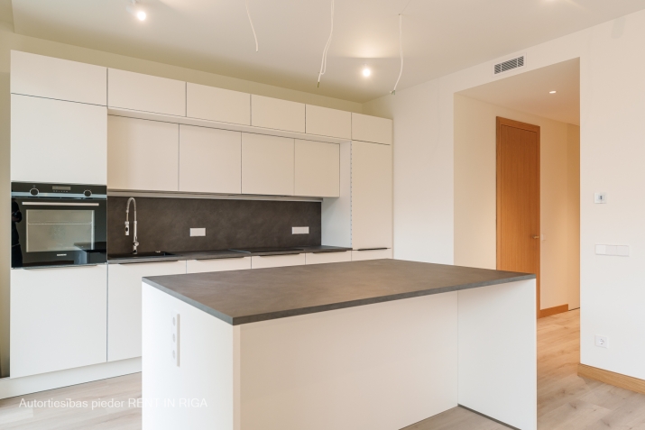 Izīrē dzīvokli, Vilandes iela 11, Rīga, Labais krasts, Centrs / 3 600 € 14