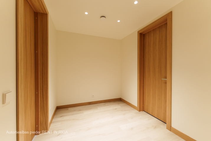 Izīrē dzīvokli, Vilandes iela 11, Rīga, Labais krasts, Centrs / 3 600 € 23