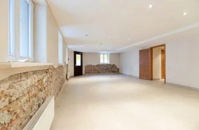 Pārdod tirdzniecības telpas, Stabu iela 92, Rīga, Labais krasts, Centrs / 112 000 € 2