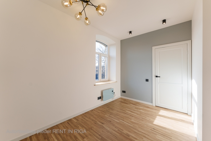 Pārdod dzīvokli, Melnsila iela 9, Rīga, Kreisais krasts, Āgenskalns / 64 900 € 10